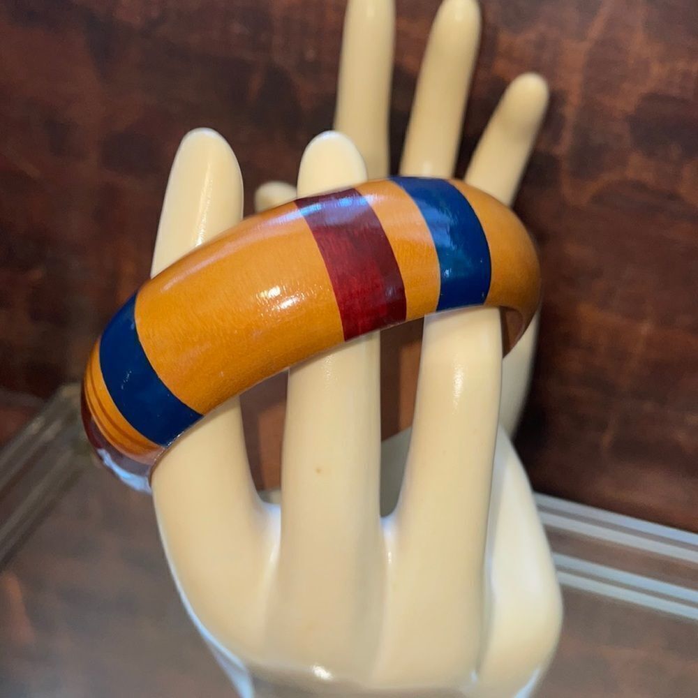 ‎Vtg 70s light wooden painted bangle bracelet